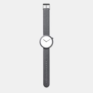 Circular facet watch